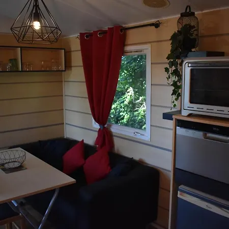 Mobil-home Sur Terrain Bucolique 럭셔리텐트