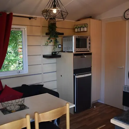Mobil-home Sur Terrain Bucolique 히에레